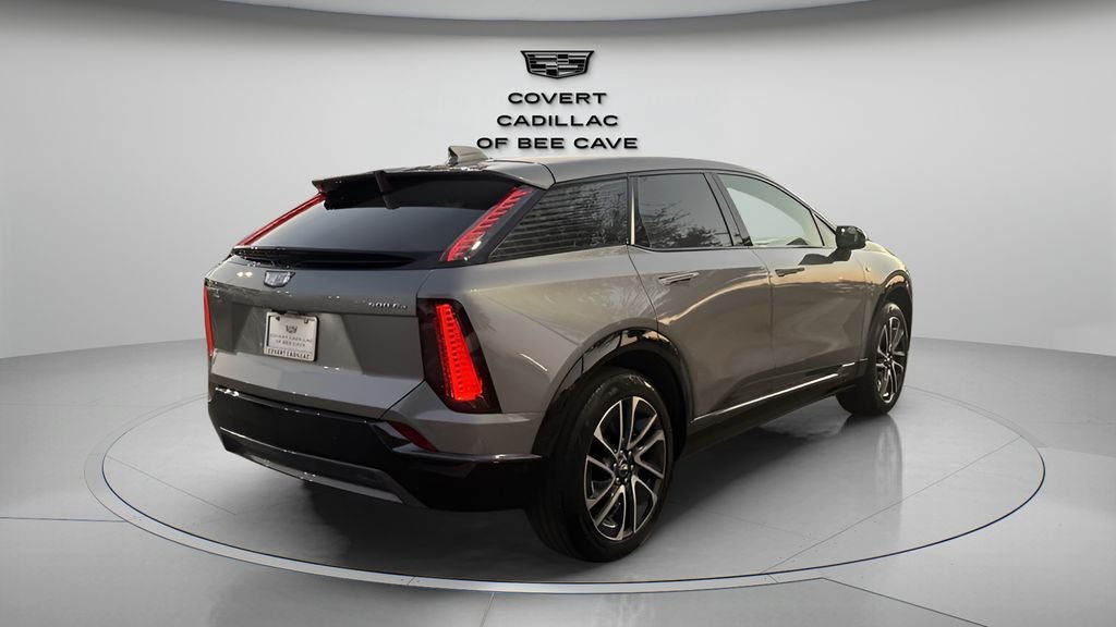 2025 Cadillac OPTIQ Sport 2