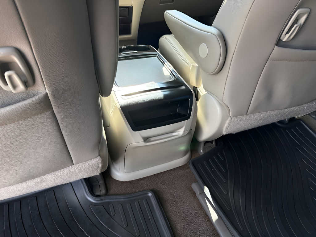 2017 Toyota Sienna XLE 8 Passenger