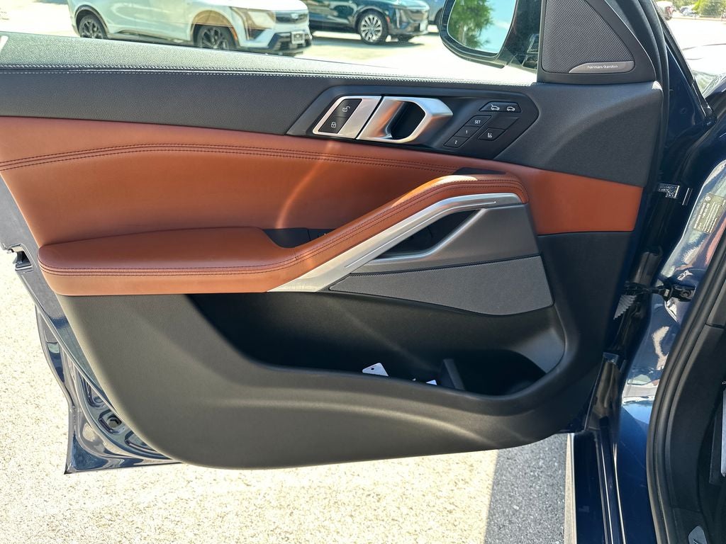 2023 BMW X6 xDrive40i