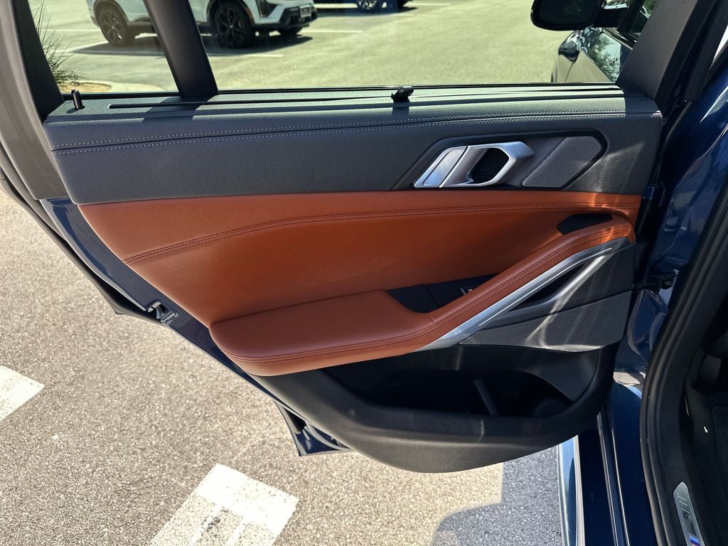 2023 BMW X6 xDrive40i