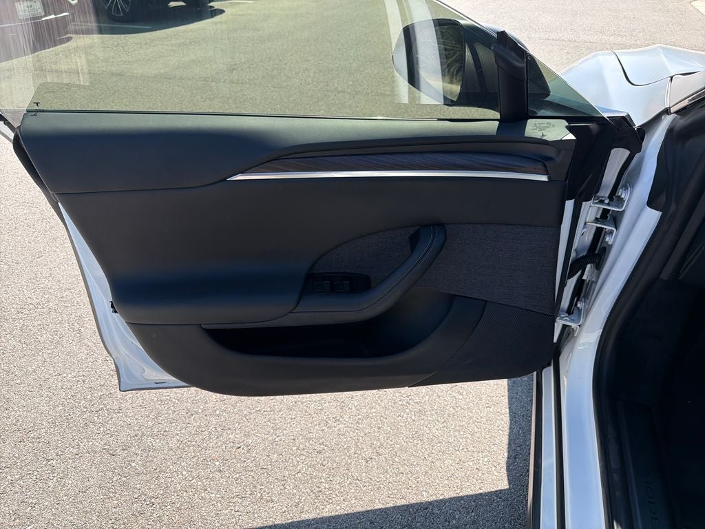 2022 Tesla Model S Base