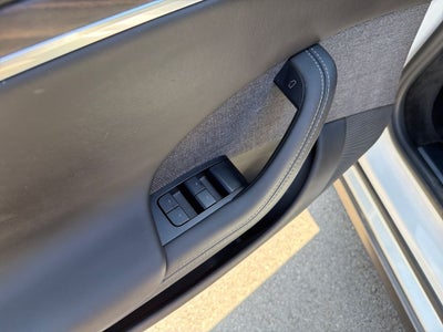 2022 Tesla Model S Base