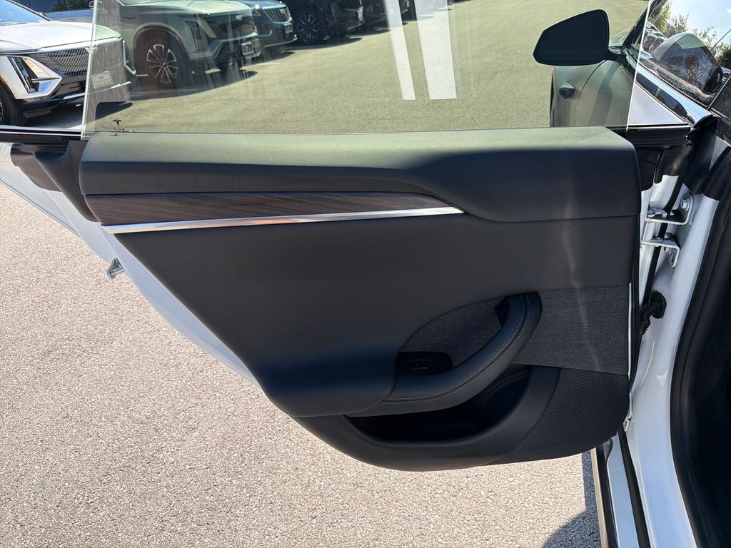 2022 Tesla Model S Base