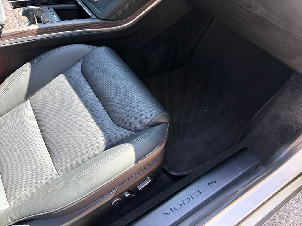 2022 Tesla Model S Base