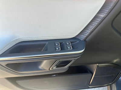 2024 Rivian R1S Adventure