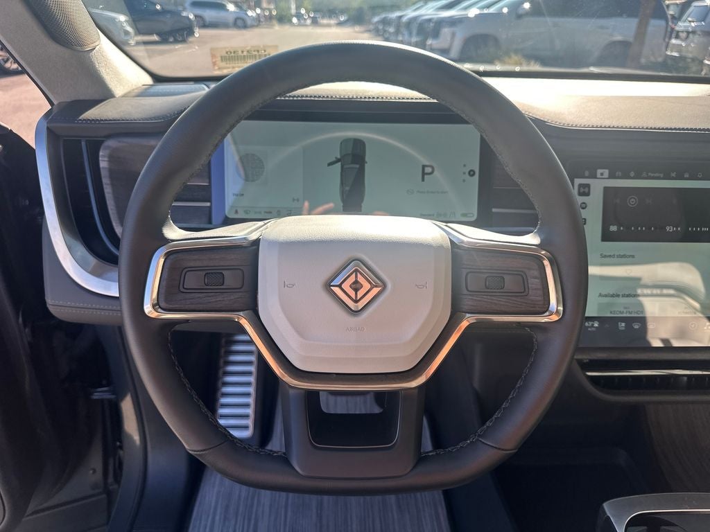 2024 Rivian R1S Adventure