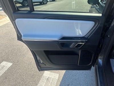 2024 Rivian R1S Adventure