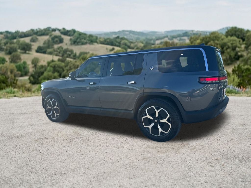 2024 Rivian R1S Adventure