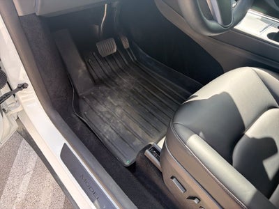 2023 Tesla Model Y Standard Range