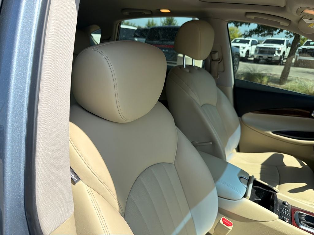 2017 INFINITI QX50 Base