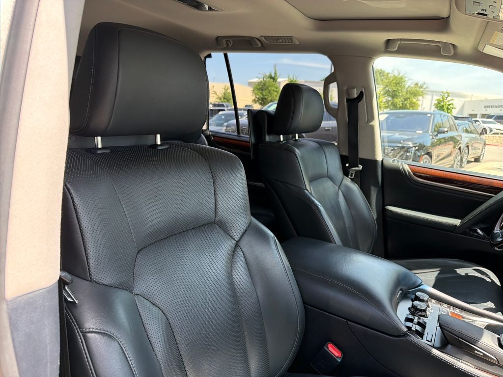 2017 Lexus LX 570