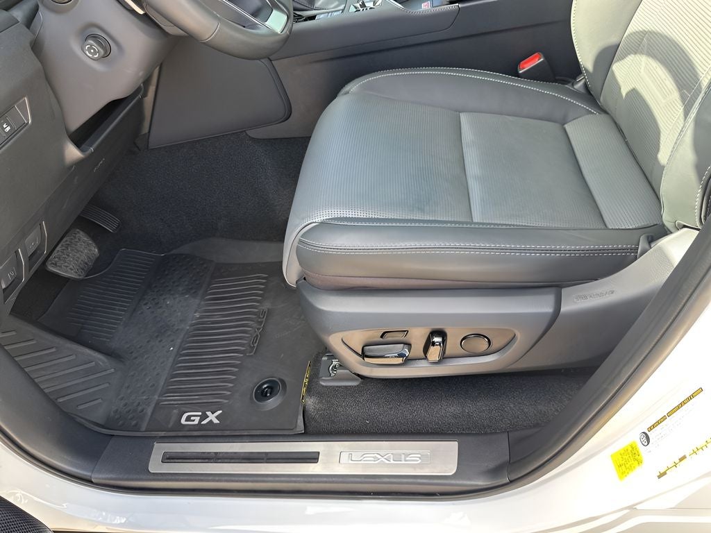 2024 Lexus GX 550 Luxury