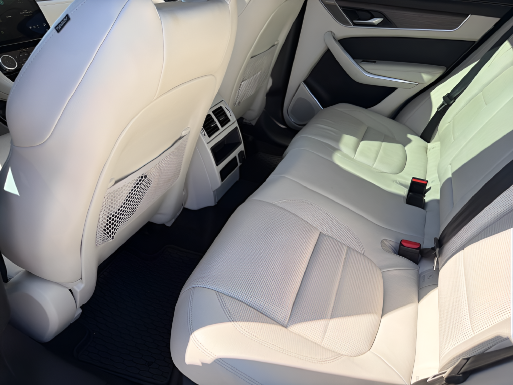 2021 Jaguar F-PACE P400 R-Dynamic S