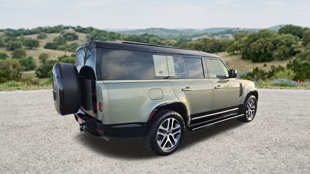 2024 Land Rover Defender 130 X-Dynamic SE
