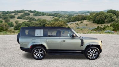 2024 Land Rover Defender 130 X-Dynamic SE