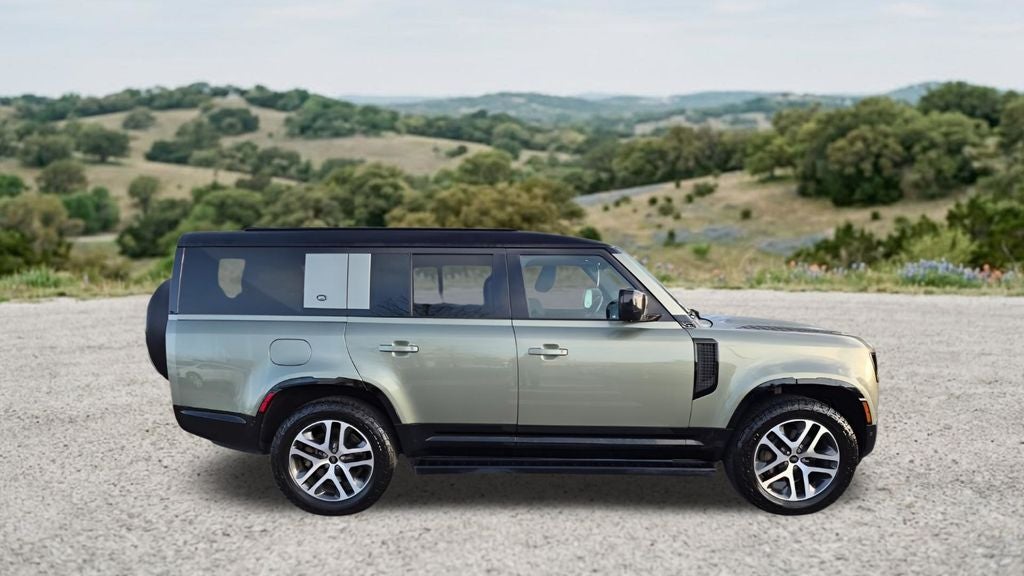 2024 Land Rover Defender 130 X-Dynamic SE