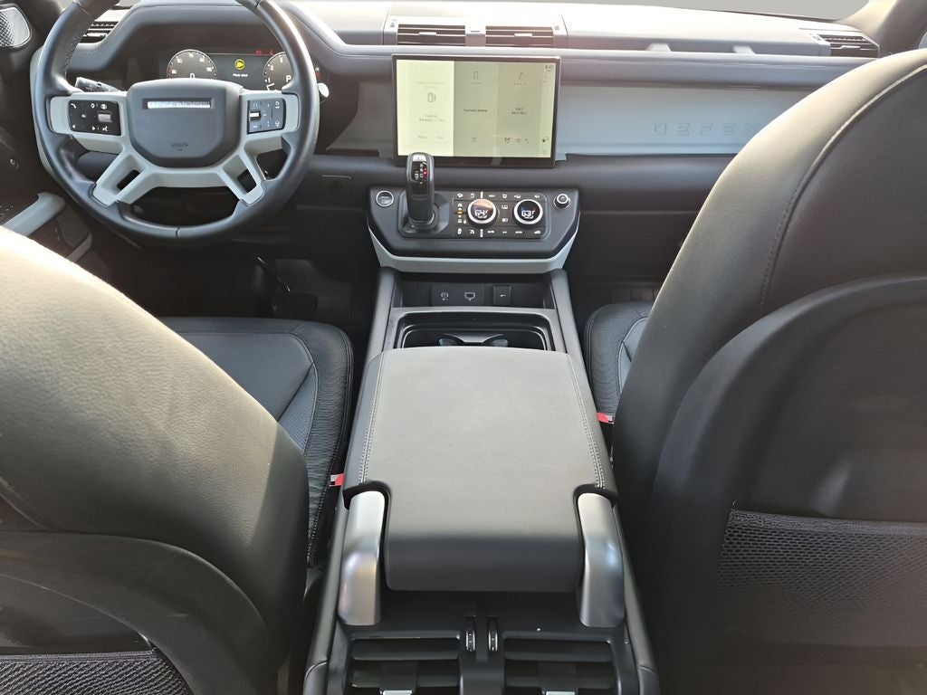 2024 Land Rover Defender 130 X-Dynamic SE
