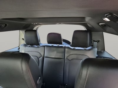 2024 Land Rover Defender 130 X-Dynamic SE