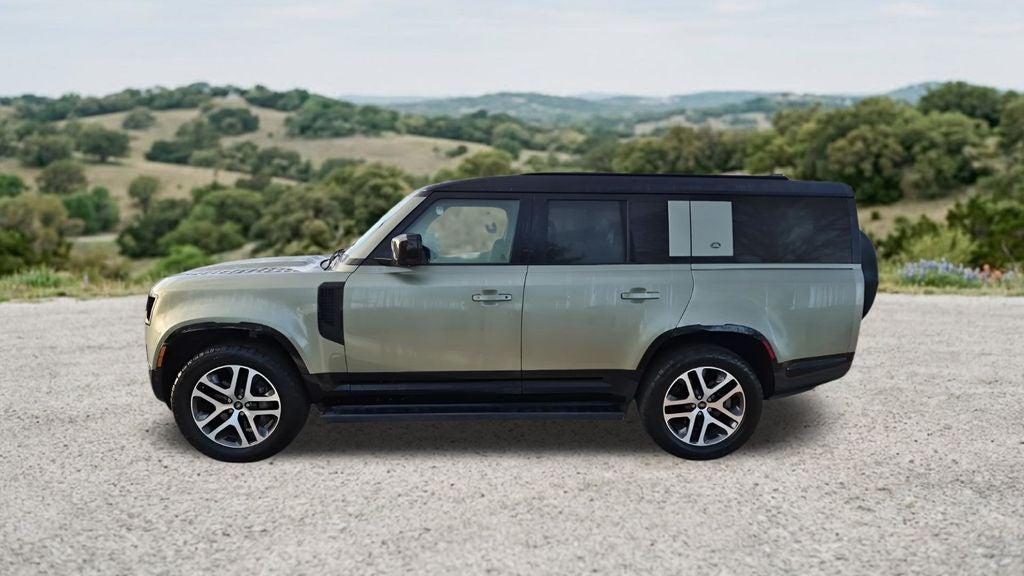 2024 Land Rover Defender 130 X-Dynamic SE