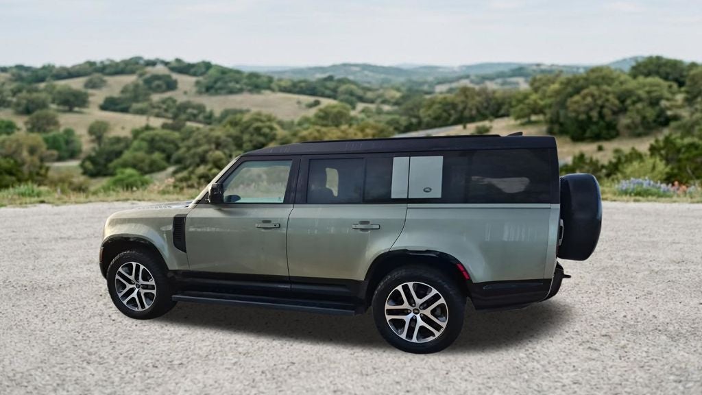 2024 Land Rover Defender 130 X-Dynamic SE