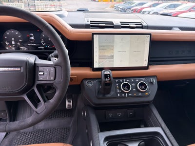 2024 Land Rover Defender 110 Carpathian Edition