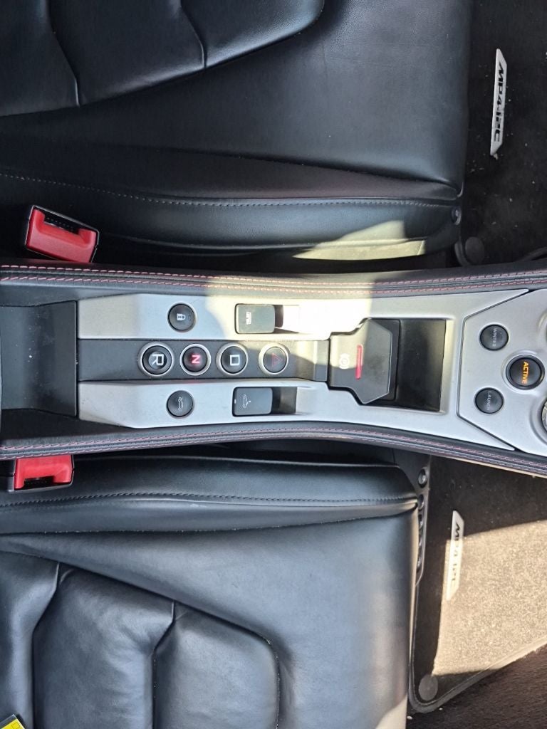 2013 McLaren MP4-12C Base