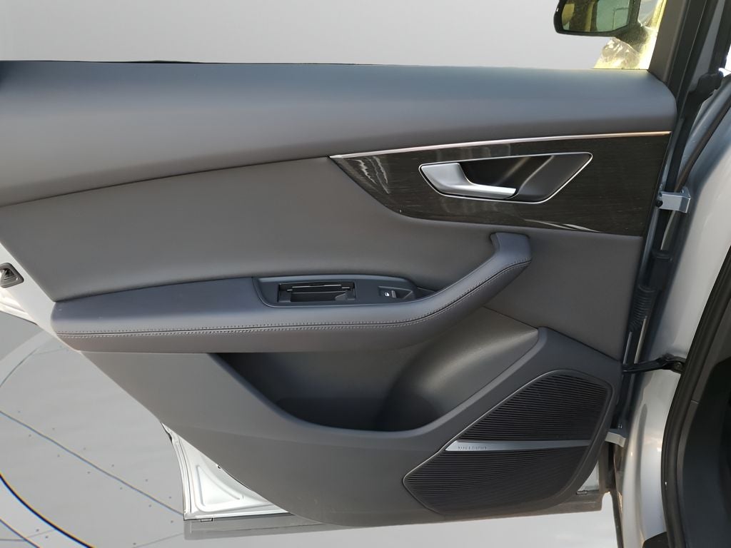 2024 Audi Q7 55 Premium Plus quattro