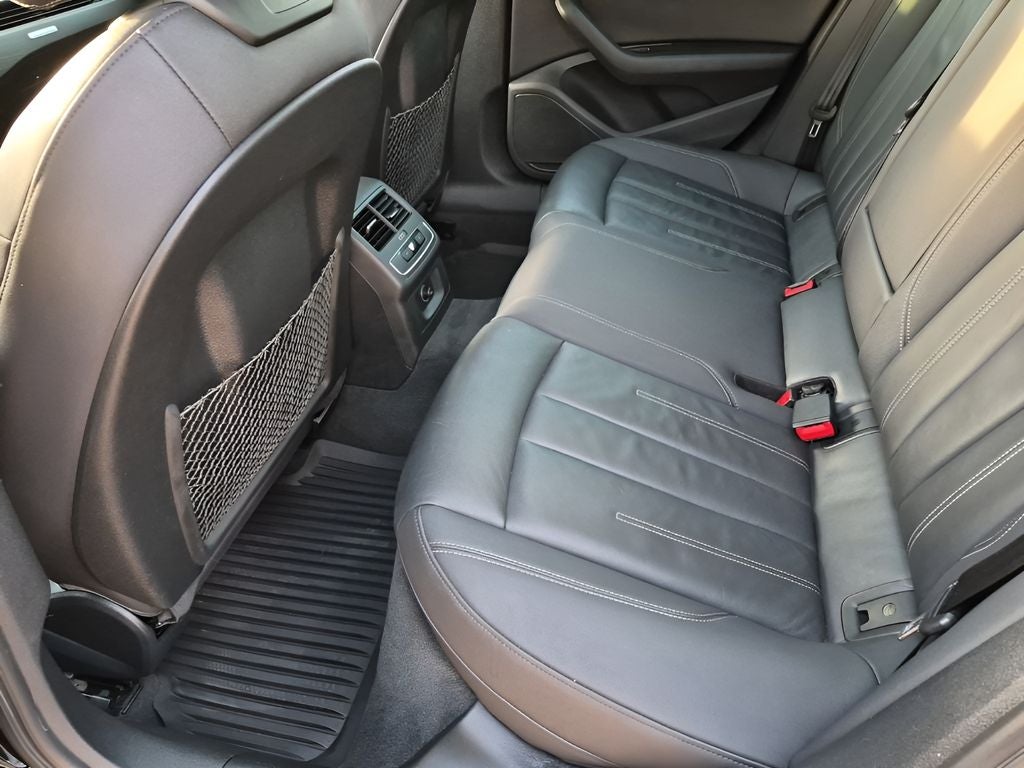 2021 Audi A4 40 Premium quattro