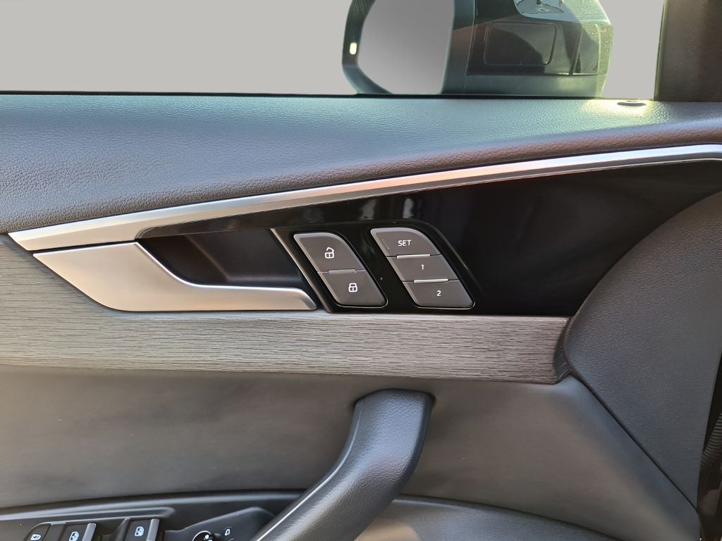 2021 Audi A4 40 Premium quattro