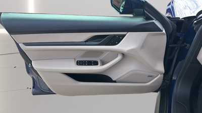 2022 Porsche Taycan Base