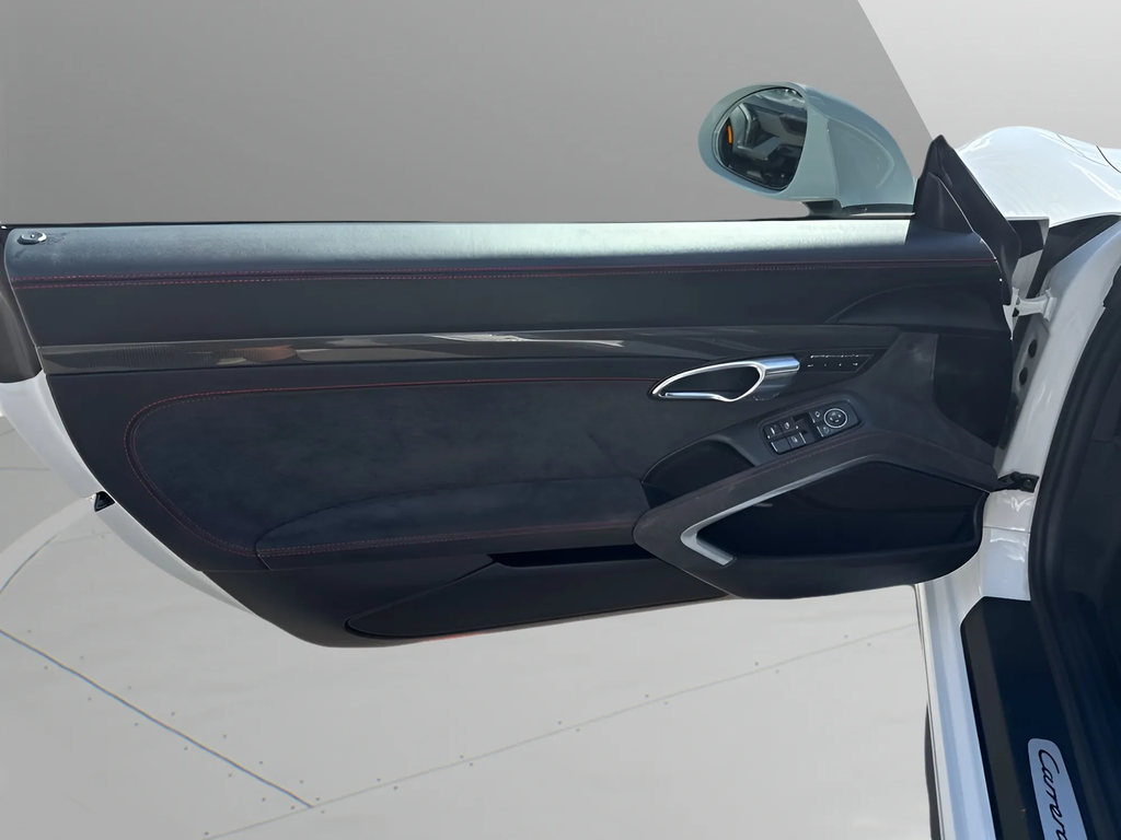 2017 Porsche 911 Carrera 4 GTS