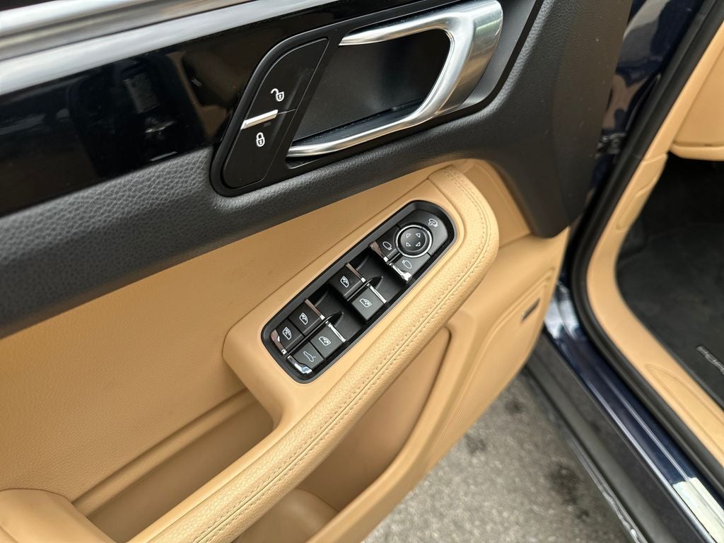 2018 Porsche Macan Base