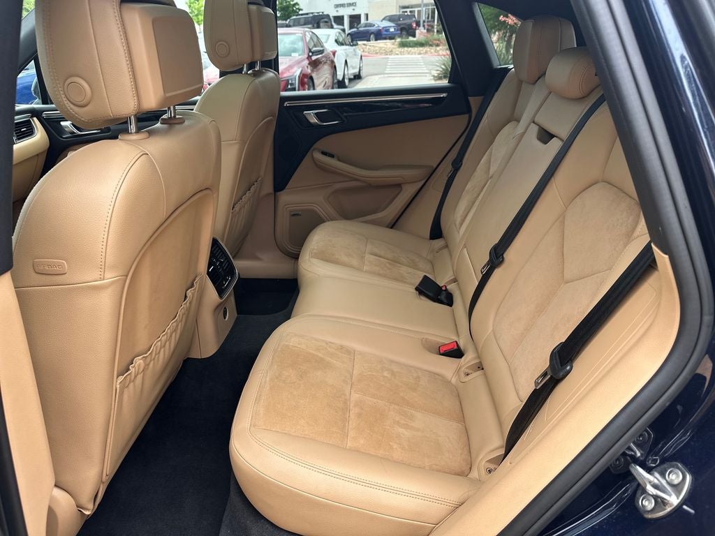 2018 Porsche Macan Base