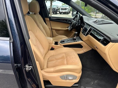 2018 Porsche Macan Base