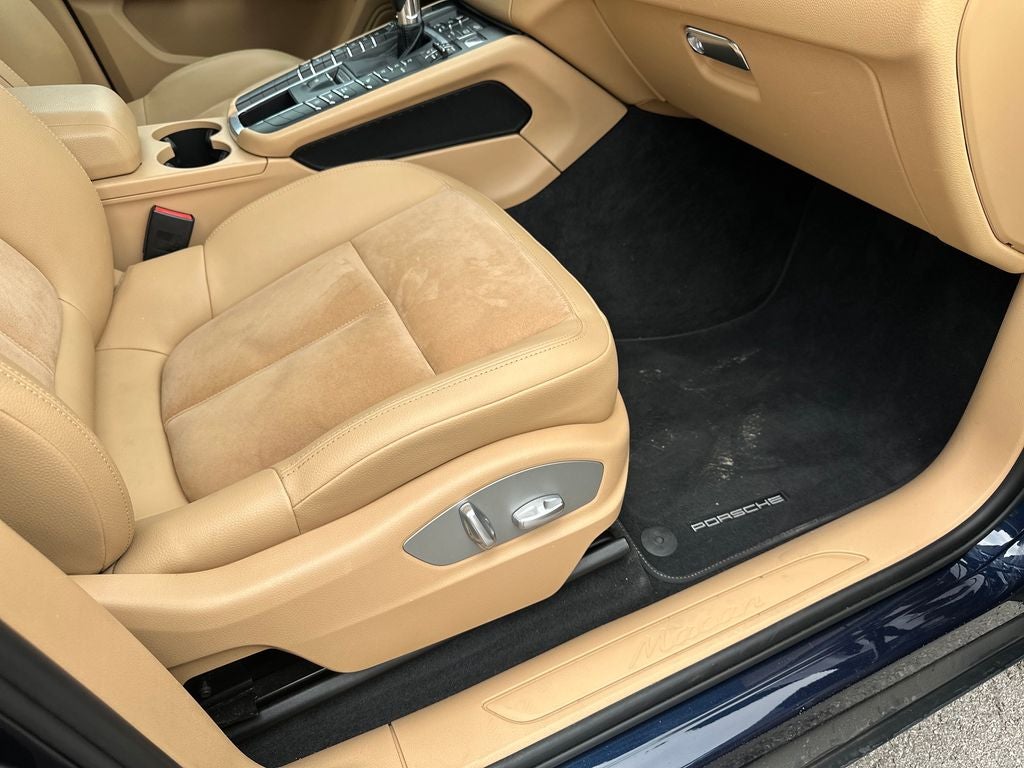 2018 Porsche Macan Base