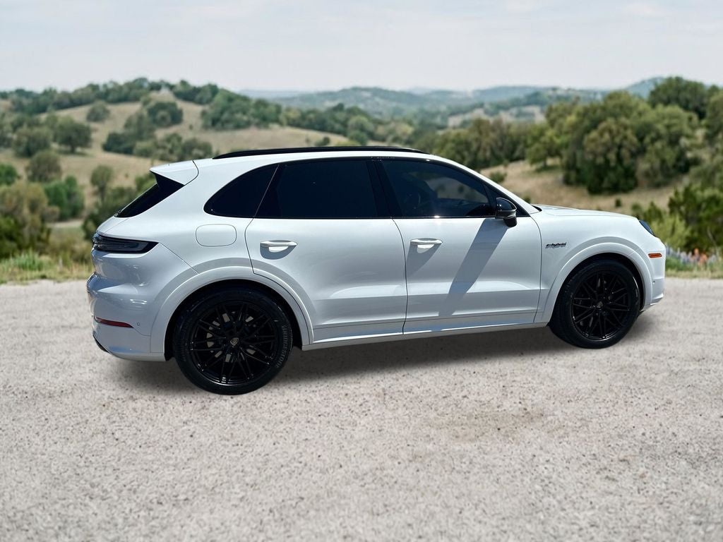 2025 Porsche Cayenne E-Hybrid Turbo