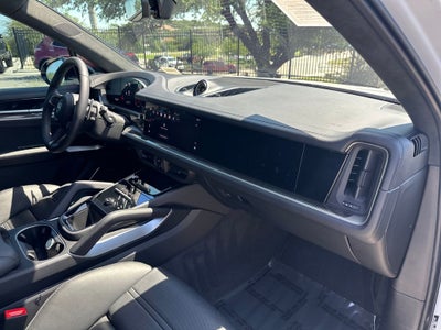 2025 Porsche Cayenne E-Hybrid Turbo