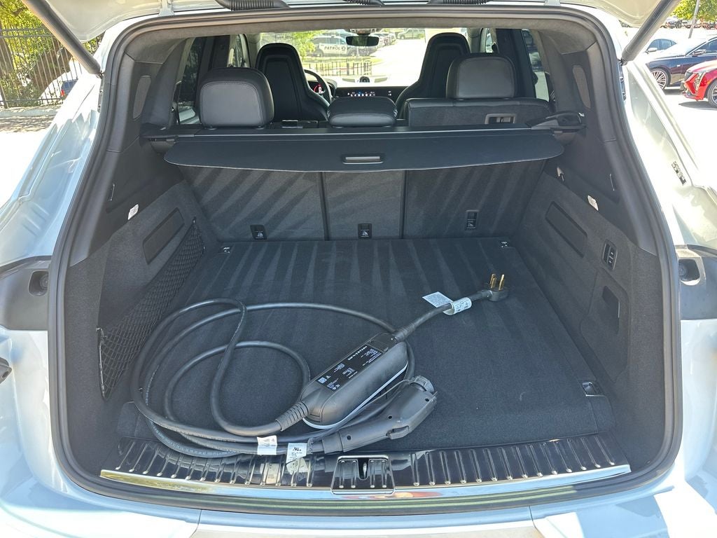 2025 Porsche Cayenne E-Hybrid Turbo