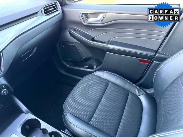 2025 Ford Escape Plug-In Hybrid Base