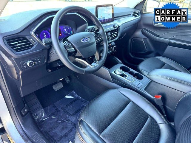 2022 Ford Escape Hybrid Titanium