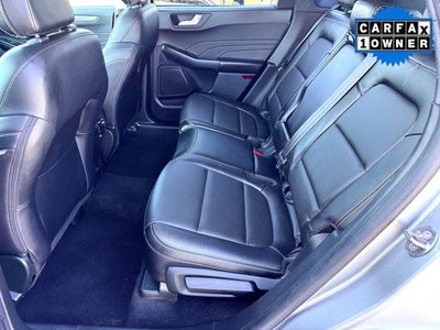 2022 Ford Escape Hybrid Titanium