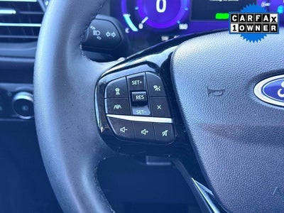 2022 Ford Escape Hybrid Titanium