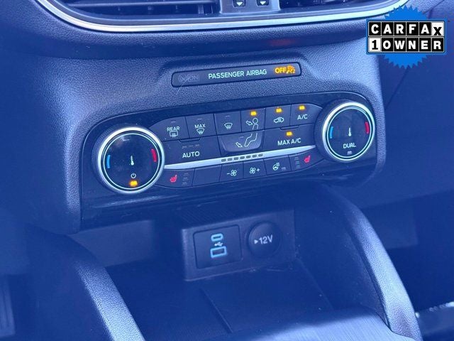 2022 Ford Escape Hybrid Titanium