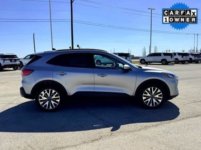 2022 Ford Escape Hybrid Titanium