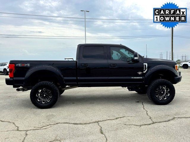 2017 Ford F-250SD Lariat Black Widow