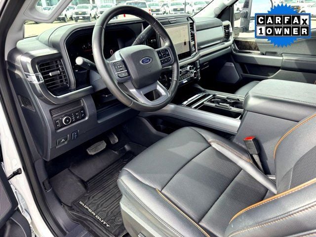 2026 Ford F-350SD Lariat DRW