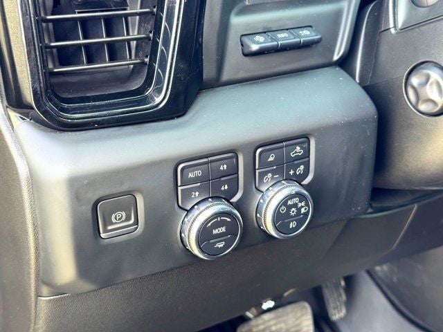 2023 GMC Sierra 1500 AT4 PREFFERED PACKAGE