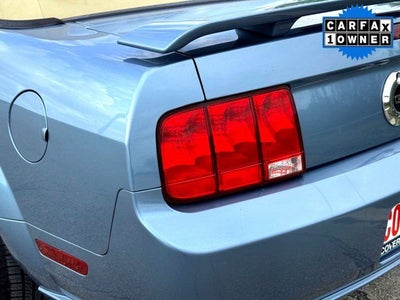 2005 Ford Mustang GT Premium