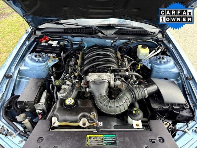 2005 Ford Mustang GT Premium