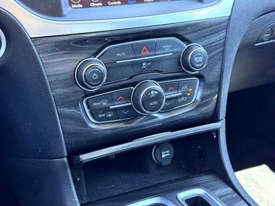 2020 Chrysler 300 Touring